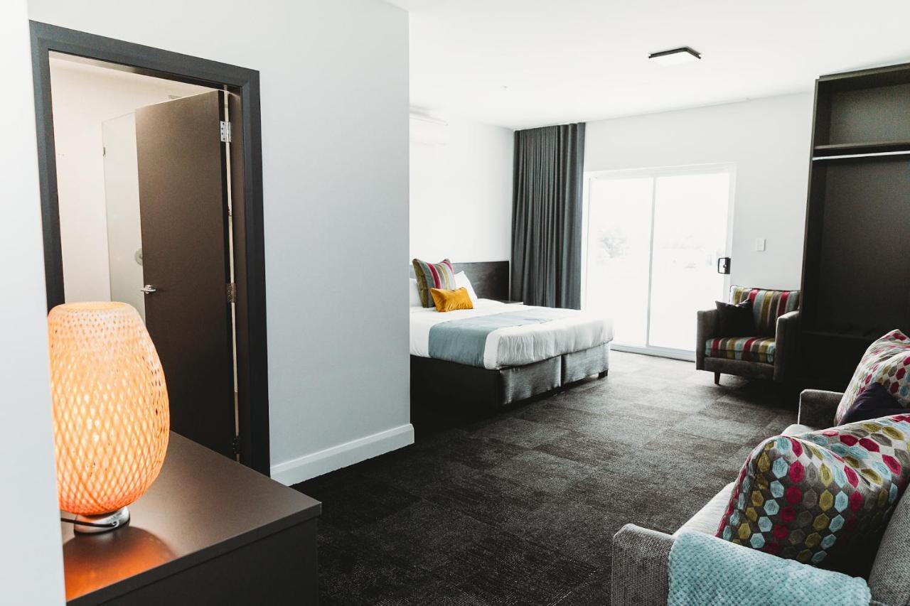 Coniston Hotel Wollongong Bagian luar foto