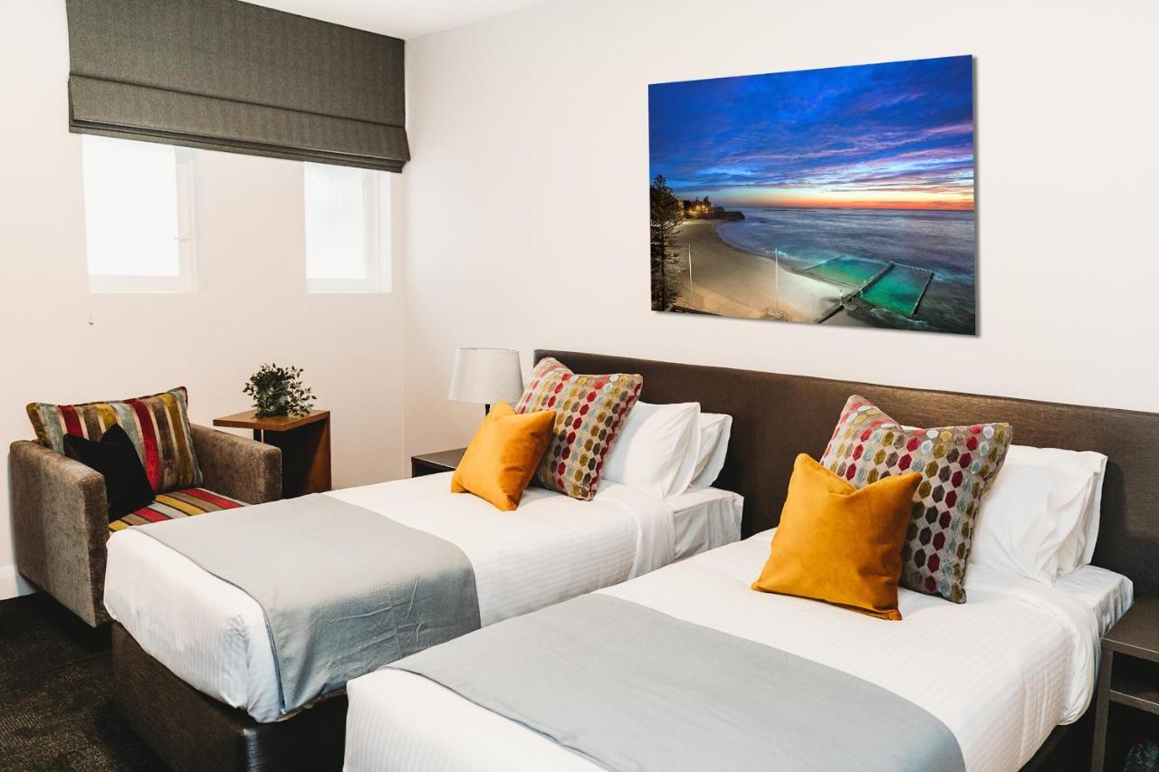 Coniston Hotel Wollongong Bagian luar foto